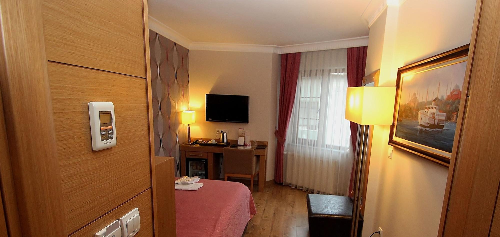 Levent Hotel Istanboel Buitenkant foto